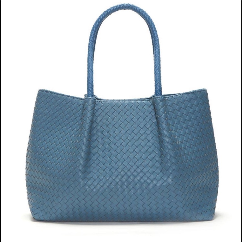 NWT Lulu Dharma hand woven tote, handbag, purse- Blue
